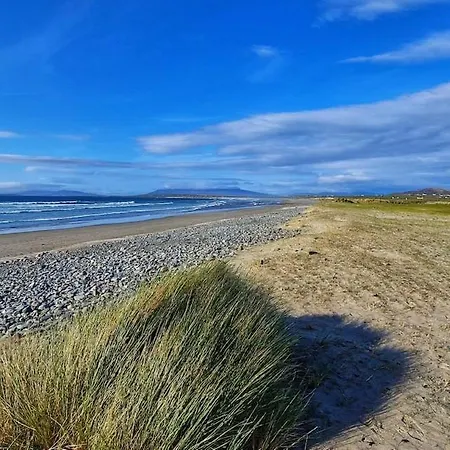 Hazel 2 Bedroom 別荘