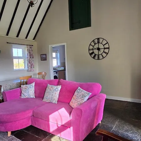 בית נופש Hazel 2 Bedroom